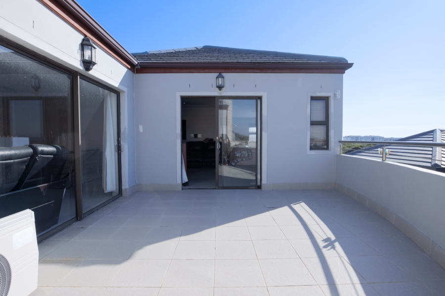 5 Bedroom Property for Sale in Big Bay Western Cape